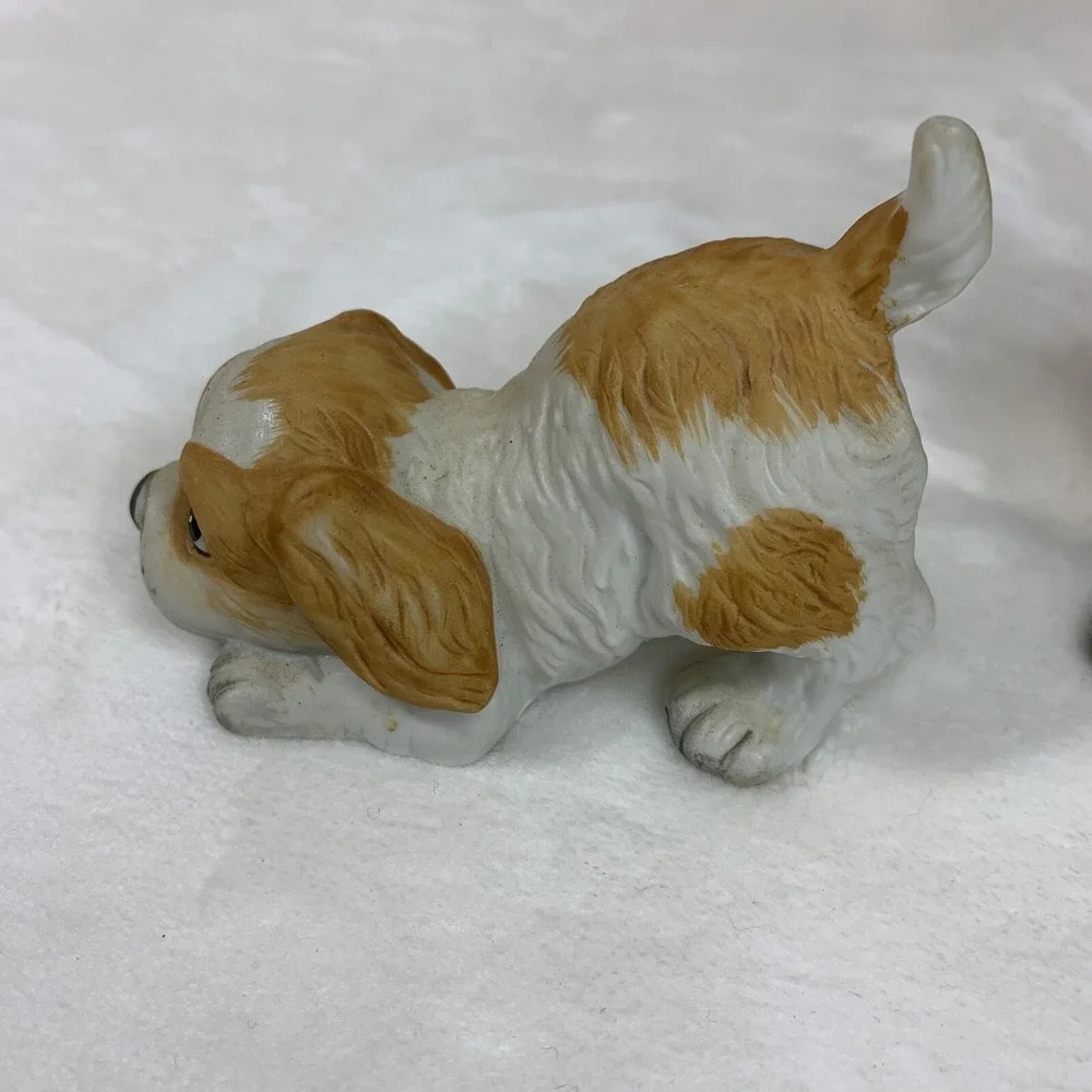 2 Vintage Homco No. 1407 Porcelain Puppy Dog‎ Figurines Tan and White